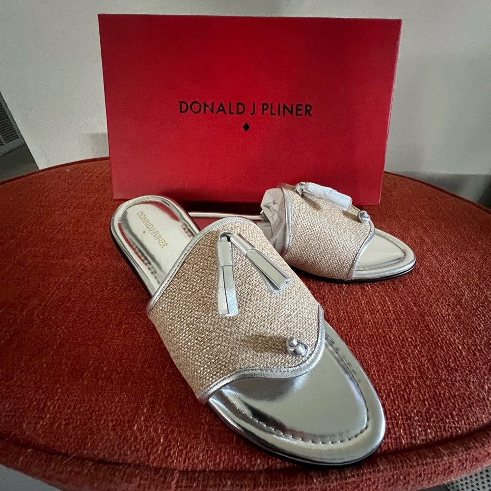 J.Pliner Natural Silver Metallic Hemp slides